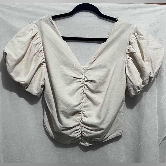 Cream women’s crop top with puffy sleeves - Picture 2 of 7